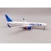 IF763UA0425 - 1/200 UNITED 767-300 N671UA WITH STAND
