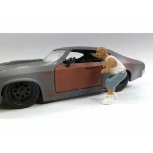 AD23817 - 1/24 AUTO THEFT FIGURE NO.2 (CAR NOT INCLUDED)
