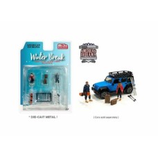 AD76462 - 1/64 WINTER BREAK FIGURE SET