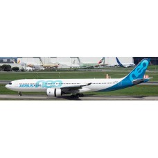 AV4421 - 1/400 F-WTTN AIRBUS INDUSTRIE AIRBUS A330-941 DETACHABLE GEAR