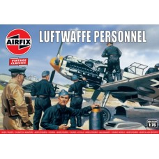 AX00755V - 1/76 LUFTWAFFE PERSONNEL (PLASTIC KIT)
