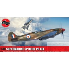 AX05119A - 1/48 SUPERMARINE SPITFIRE PR.XIX (PLASTIC KIT)