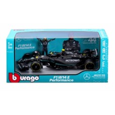 BG28037 - 1/24 MERCEDES BENZ AMG PETRONAS F1 TEAM 2023 HAMILTON WITH FIGURE