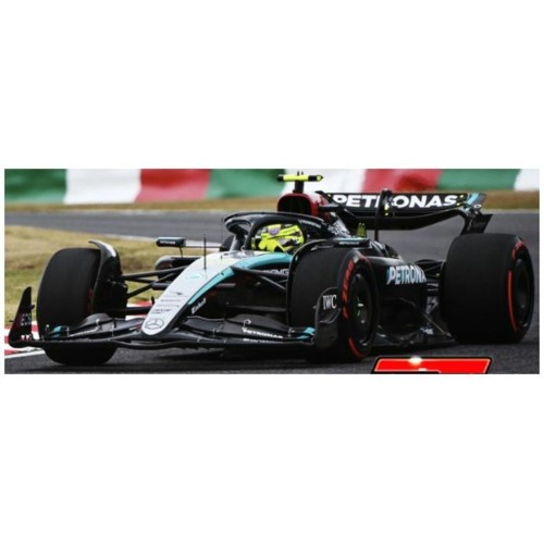 BG28063H - 1/24 MERCEDES BENZ AMG W15 NO.44 LEWIS HAMILTON 2024 W/HELMET