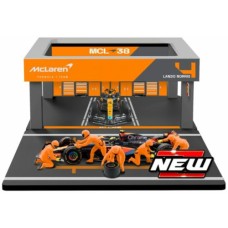 BG38451P - 1/43 MCLAREN MCL 38 NO.81 OSCAR PIASTRI 2024 PIT PASS SET