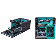BG38458R - 1/43 MERCEDES AMG W16 2025 PIT PASS DIORAMA RUSSELL
