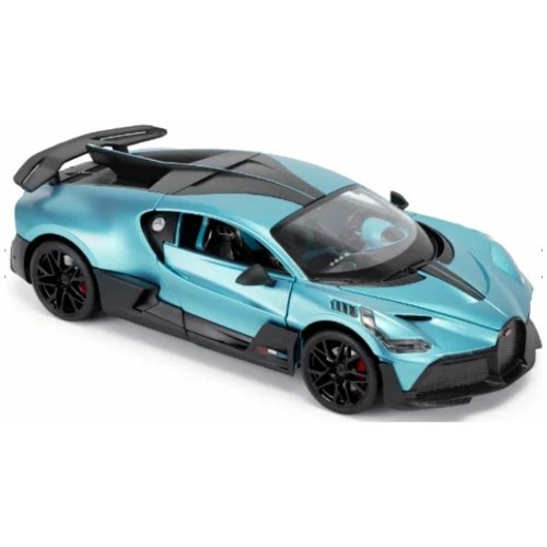 CMJDC118BDBL - 1/18 BUGATTI DIVO BLUE