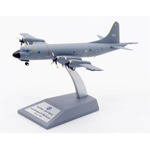 CMP301 - 1/200 NORWAY - AIR FORCE  LOCKHEED P-3B ORION 602 WITH STAND
