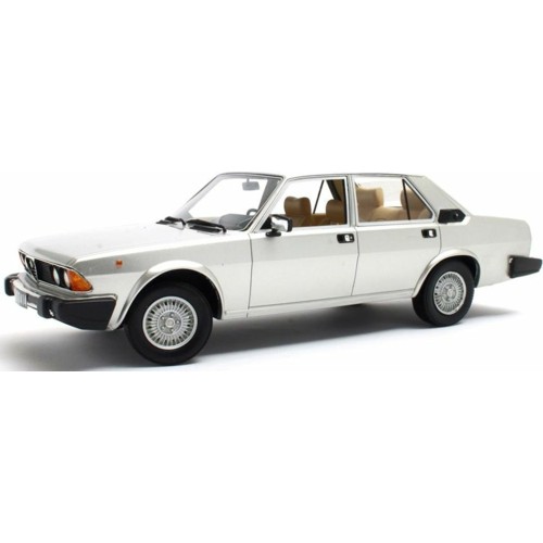 CULCML239-2 - 1/18 ALFA ROMEO ALFA 6 2.5 WHITE 1979-83