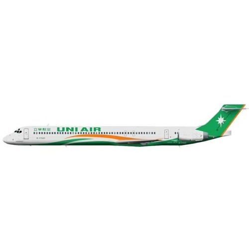 D2UIA920 - 1/200 UNI AIR MD-90 B-17920 NEW LIVERY WITH STAND LIMITED EDITION 120PCS