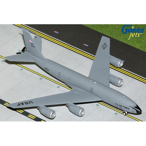 G2AFO1092 - 1/200 U.S. AIR FORCE KC-135RT MCCONNELL AIR FORCE BASE