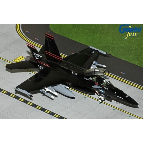 GAUSN10004 - 1/72 US NAVY F/A-18F SUPER HORNET 166672 VX-9 VANDY 1 BLACK SCHEME