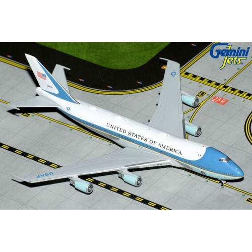 GJAFO2173 - 1/400 U.S. AIR FORCE BOEING VC-25A 82-8000 AIR FORCE ONE (NEW ANTENNA ARRAY)