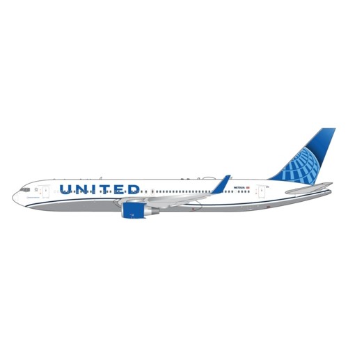 GJUAL2227 - 1/400 UNITED AIRLINES B767-300ER N670UA
