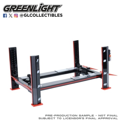 GL13713 - 1/18 FOUR-POST LIFT - RED - HENDRICK MOTORSPORTS