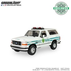 GL19148 - 1/18 ARTISAN COLLECTION - 1992 FORD BRONCO XL - NEW YORK CITY DEPARTMENT OF PARKS AND RECREATION