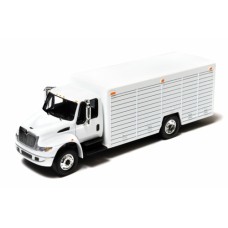 GL29776 - 1/64 INTERNATIONA DURASTAR 4400 BEVERAGE TRUCK - WHITE - NEW TOOLING - EVERGREEN
