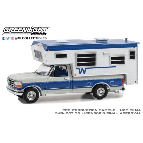 GL30448 - 1/64 1992 FORD F-250 LONG BED WITH WINNEBAGO SLIDE-IN CAMPER - MEDIUM SILVER METALLIC AND BRIGHT REGATTA BLUE METALLIC