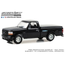 GL30469 - 1/64 1994 FORD F-150 DVT LIGHTNING WITH TONNEAU BED COVER - BLACK - HOBBY EXCLUSIVE