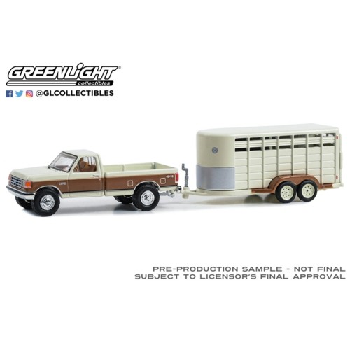 GL32300-C - 1/64 HITCH AND TOW SERIES 30 - 1991 FORD F-250 XLT LARIAT WITH LIVESTOCK TRAILER - COLONIAL WHITE AND DESERT TAN METALLIC SOLID PACK