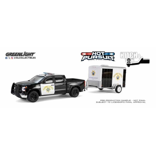 GL32315-C - 1/64 HOT PURSUIT HITCH AND TOW SERIES 1 - 2023 CHEVROLET SILVERADO WITH SMALL CARGO TRAILER - CALIFORNIA HIGHWAY PATROL
