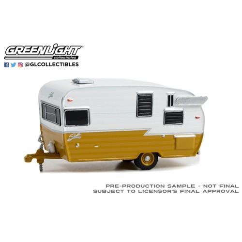 GL34140-F - 1/64 HITCHED HOMES SERIES 14 SHASTA AIRFLYTE BUTTERSCOTCH AND WHITE