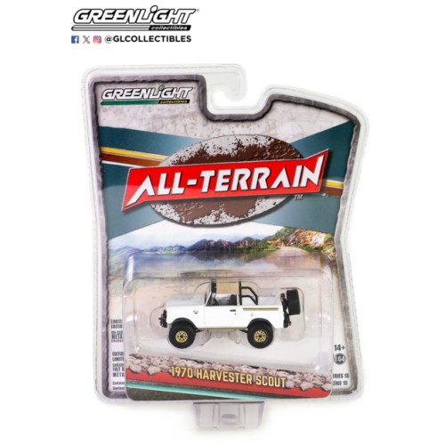 GL35270-B - 1/64 ALL TERRAIN SERIES 15 ASSORTMENT -  1970 HARVESTER SCOUT LIFTED WITH OFF-ROAD PARTS - WHITE AND GOLD SOLID PACK