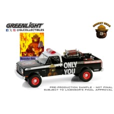 GL38070-E - 1/64 SMOKEY BEAR SERIES 4 - 1987 DODGE RAM D250 WITH FIRE EQUIPMENT, HOSE AND TANK - REMEMBER, ONLY YOU CAN PREVENT FOREST FIRES!