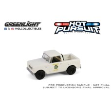 GL43040-B - 1/64 HOT PURSUIT SERIES 46 - 1964 HARVESTER SCOUT HALF CAB - CALIFORNIA HIGHWAY PATROL