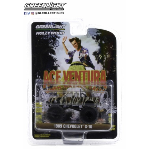 GL44920-E - 1/64 HOLLYWOOD SERIES 32 - ACE VENTURA WHEN NATURE CALLS 1989 CHEVROLET S10 EXTENDED CAN MONSTER TRUCK (SOLID PACK)