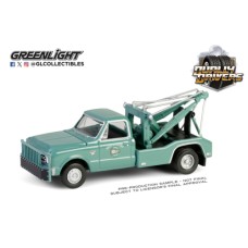 GL46160-A - 1/64 DUALLY DRIVERS SERIES 16 - 1967 CHEVROLET C-30 DUALLY WRECKER - HOLLEY SPEED SHOP