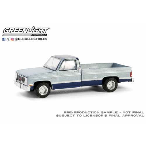 GL48090-D - 1/64 DOWN ON THE FARM SERIES 9 - 1985 GMC SIERRA CLASSIC K2500 - SILVER AND MIDNIGHT BLUE SOLID PACK