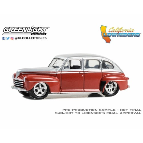 GL63050A - 1/64 CALIFORNIA LOWRIDERS SERIES 4 - 1947 FORD FORDOR SUPER DELUXE - SILVER METALLIC OVER RED TWO-TONE SOLID PACK