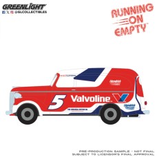 GL85092 - 1/24 RUNNING ON EMPTY SERIES 8 - 1868 FORD F-100 - TEXACO