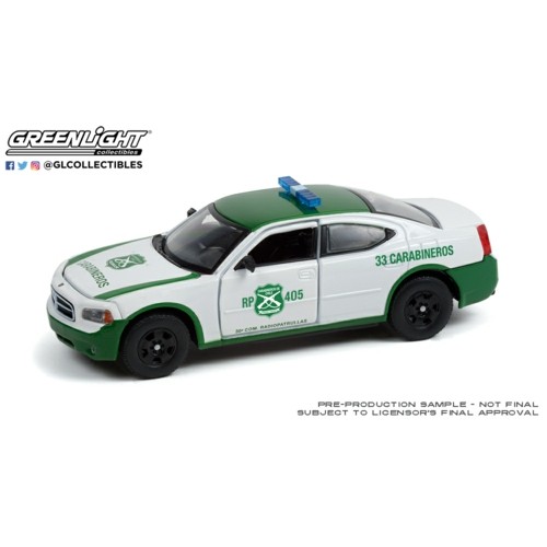 GL86605 - 1/43 2006 DODGE CHARGER POLICE CARABINEROS DE CHILE WHITE AND GREEN (HOBBY EXCLUSIVE)