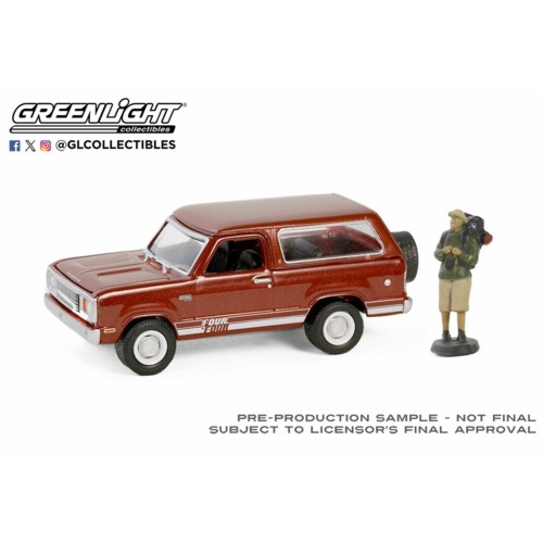GL97160-C - 1/64 THE HOBBY SHOP SERIES 16 - 1978 PLYMOUTH TRAIL DUSTER WITH BACKPACKER FIGURE