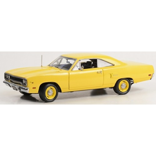 GMP18971 - 1/18 1970 PLYMOUTH ROAD RUNNER - LEMON TWIST WITH BLACK INTERIOR