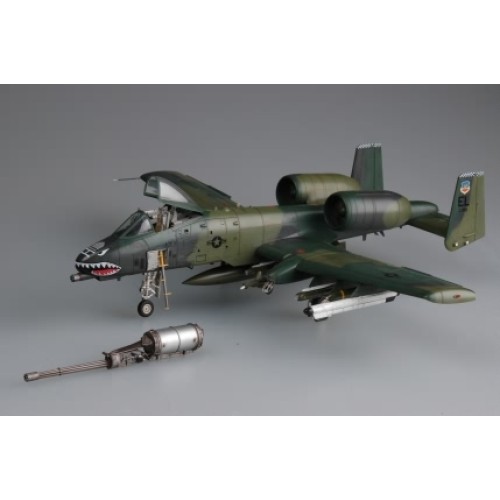 HBB80323 - 1/48 A-10 (PLASTIC KIT)