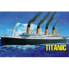 HBB81305 - 1/550 R.M.S. TITANIC (REISSUE) (PLASTIC KIT)