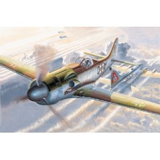 HBB81701 - 1/48 FOCKE WULF TA 152 C-O (PLASTIC KIT)