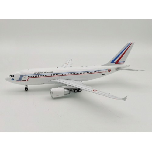 IF310FAF0720 - 1/200 FRANCE - AIR FORCE AIRBUS A310-304 F-RADC WITH STAND