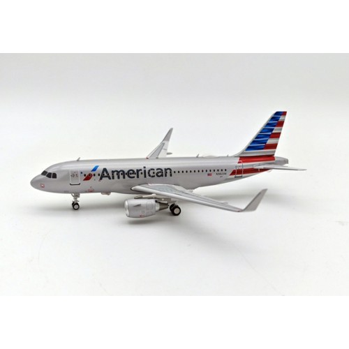 IF319AA1122 - 1/200 AMERICAN AIRLINES N9023N AIRBUS A319-115 WITH STAND