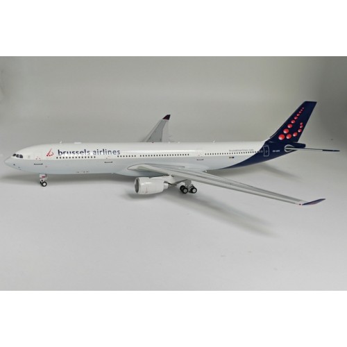 IF333SN0723 - 1/200 BRUSSELS AIRLINES AIRBUS A330-301 OO-SFN WITH STAND