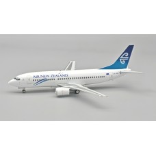 IF733NZ0624 - 1/200 AIR NEW ZEALAND BOEING 737-33R ZK-NGA  WITH STAND