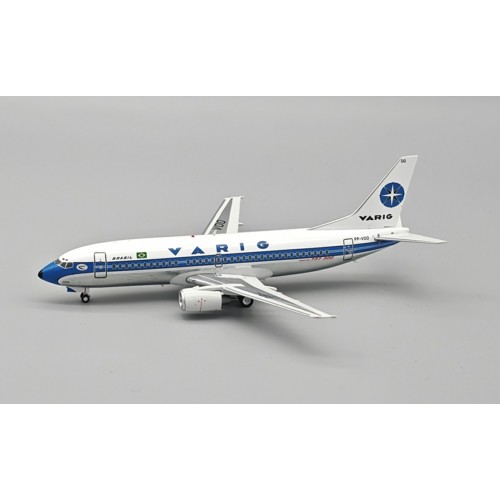 IF733VR0825P - 1/200 VARIG BOEING 737-300 PP-VOO WITH STAND 156 MODELS