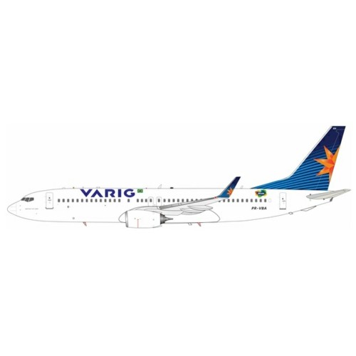 IF738VR0424 - 1/200 VARIG BOEING 737-8AS PR-VBA WITH STAND