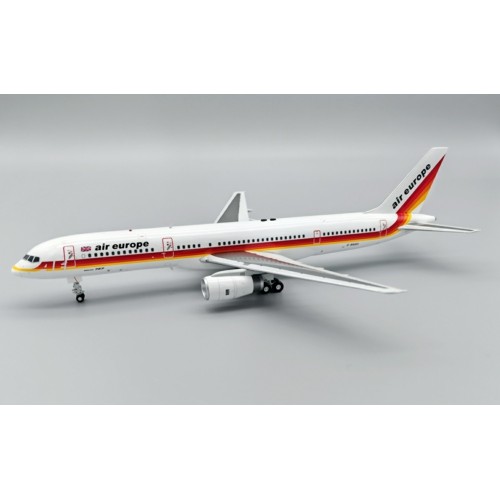 IF752AE0224 - 1/200 AIR EUROPE BOEING 757-236 G-BNSD AIR EUROPE WITH STAND