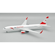 IF763OE0526 - 1/200 AUSTRIAN AIRLINES BOEING 767-31A/ER OE-LAT WITH STAND