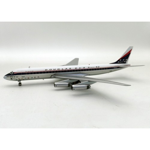 IF86PROT062P - 1/200 DC-8-62 HOUSE N1501U POLISHED WITH STAND