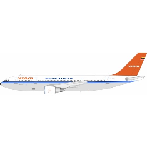 IFEAVA300161 - 1/200 VIASA AIRBUS A300B4-203 YV-161C WITH STAND (EL AVIADOR MODELS)